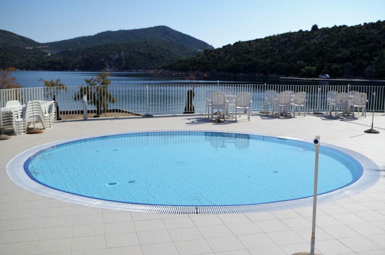 Hotel Osmine Slano Bagian luar foto