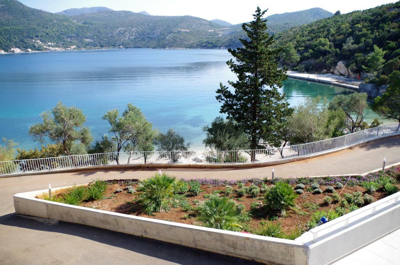 Hotel Osmine Slano Bagian luar foto